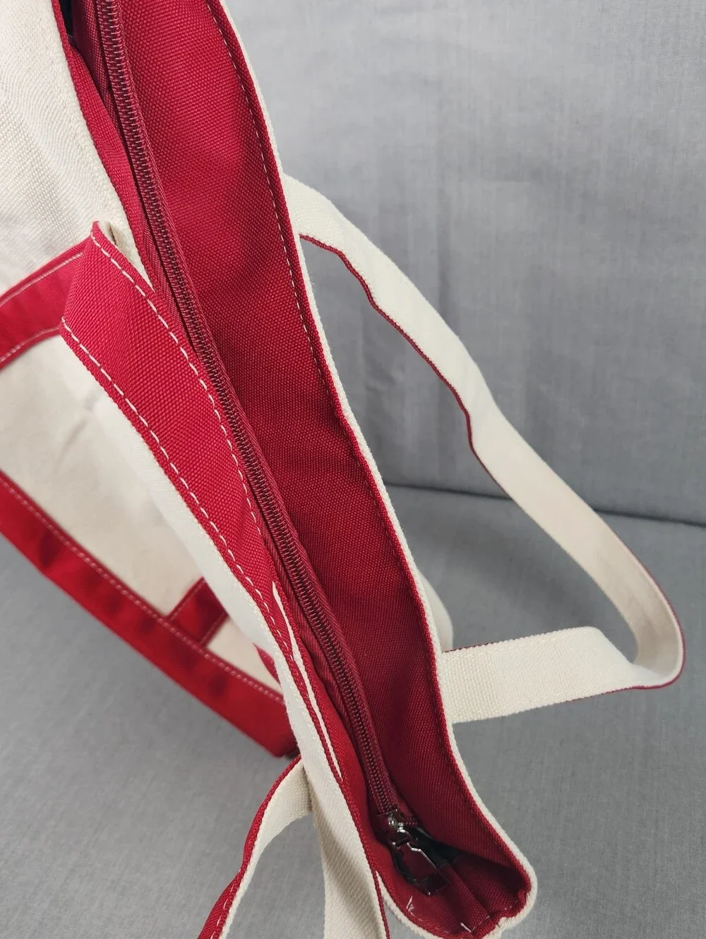 Canvas Tote Bag Embroidered "Jenny" Zipper Closure Vinyl Lining Medium Size Red - Picture 11 of 12